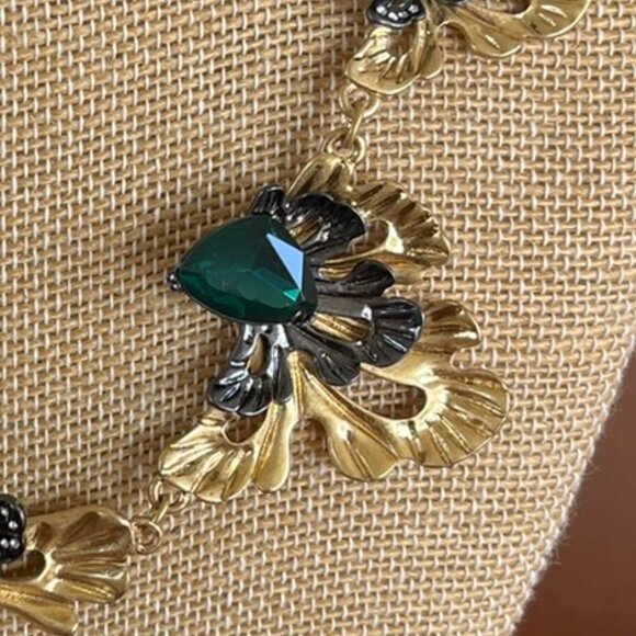 Chloe and Isabel Le Rococo Statement Necklace NEW - Picture 3 of 16